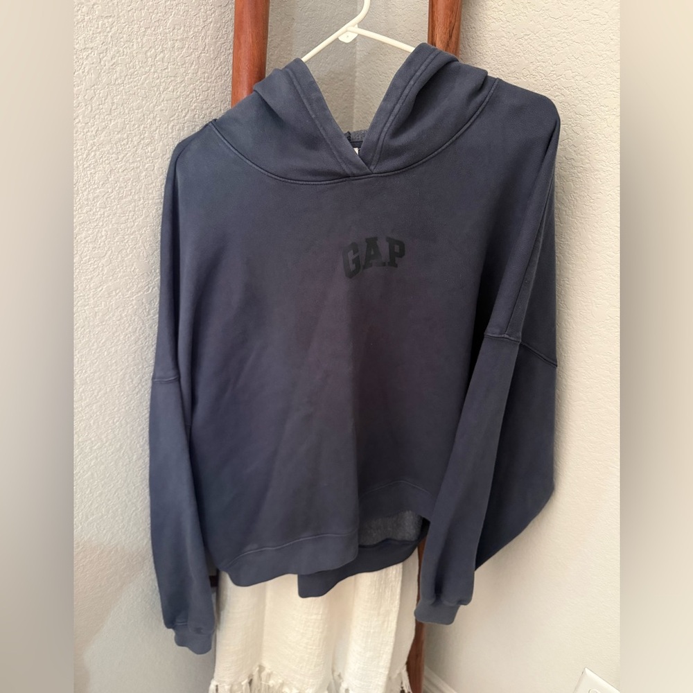 GAP Cropped Hoodie